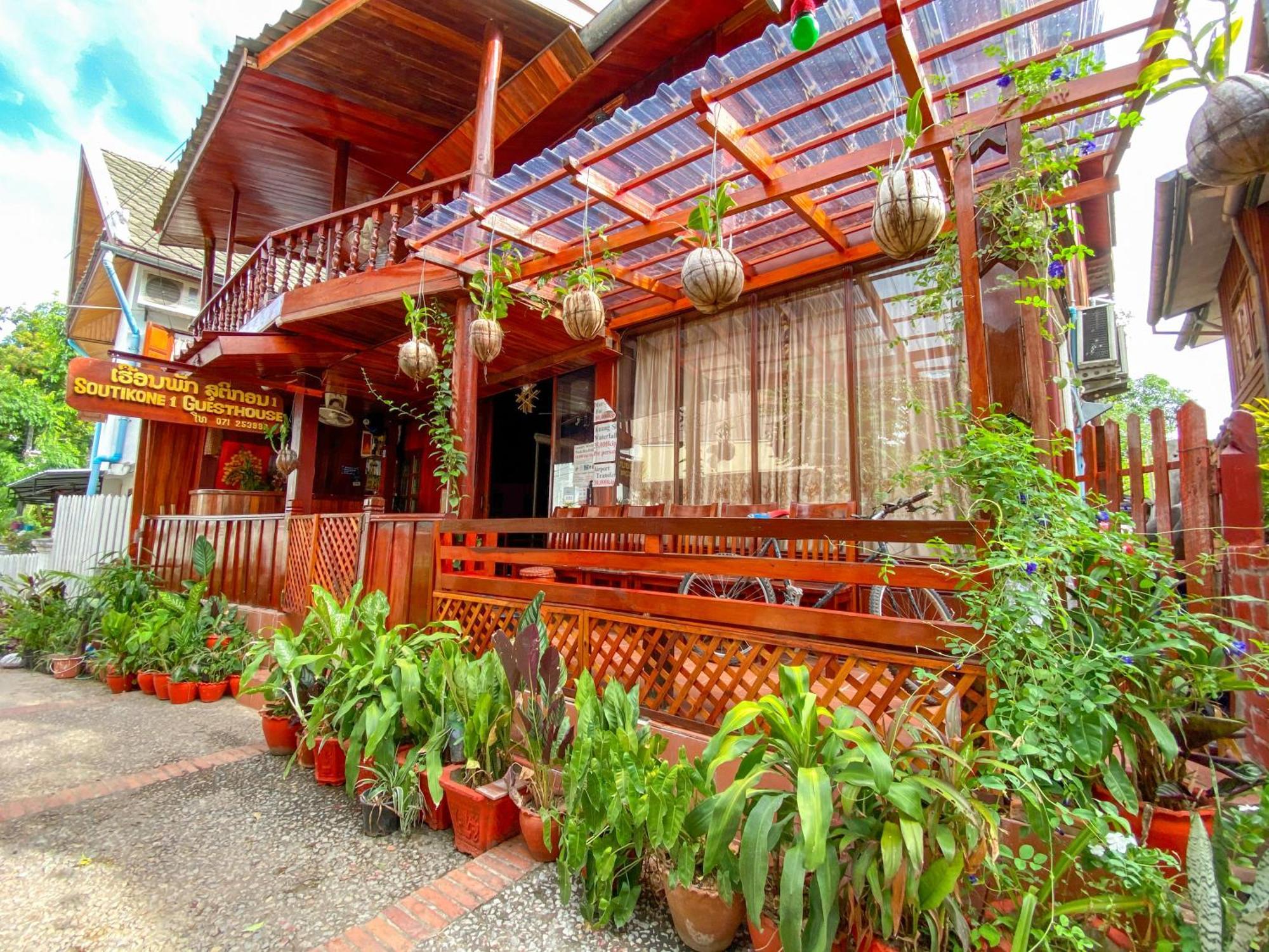 Soutikone1 Guesthouse Luang Prabang Buitenkant foto